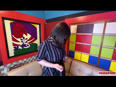 ❤️ Japonska lepotica z velikimi joški masturbira s seks igračkami in doživi orgazem. V intervjuju govori o svoji izkušnji s seksom. Ogromne joške in kosmata pička glasno stokajo. Osakaporn ️❌ Pravi pornič na porno sl.xlxxporno.ru ❌